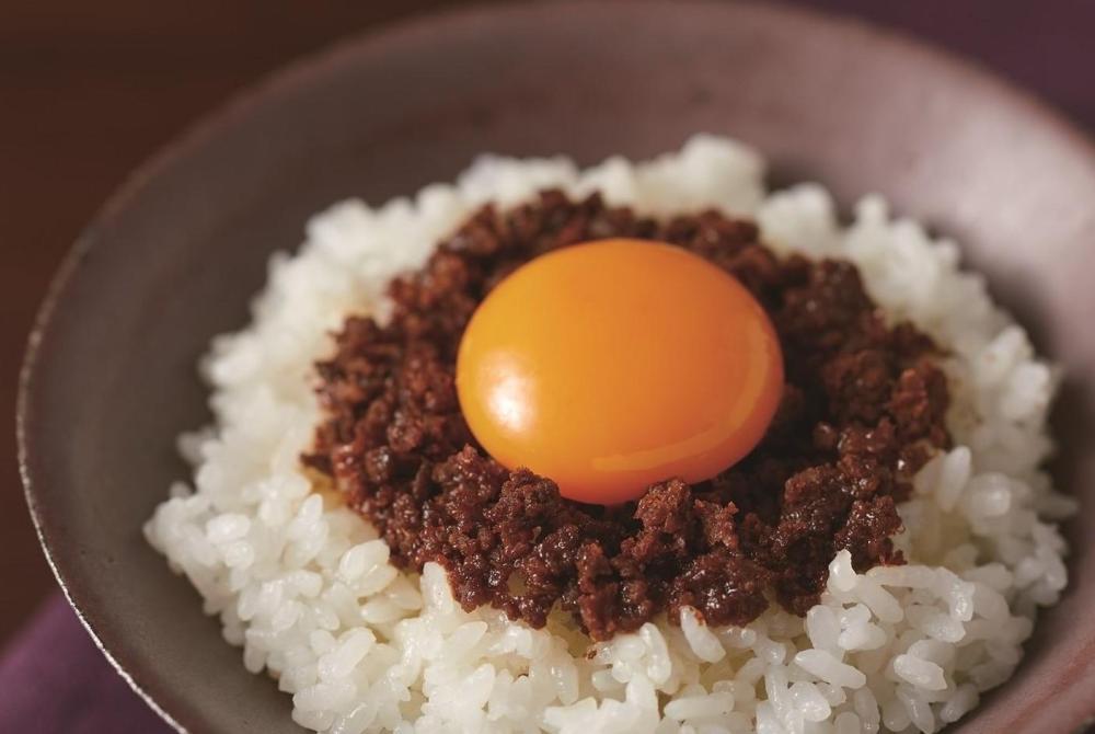 名古屋の名品・海老せんべい「ゆかり」がカレーに！？